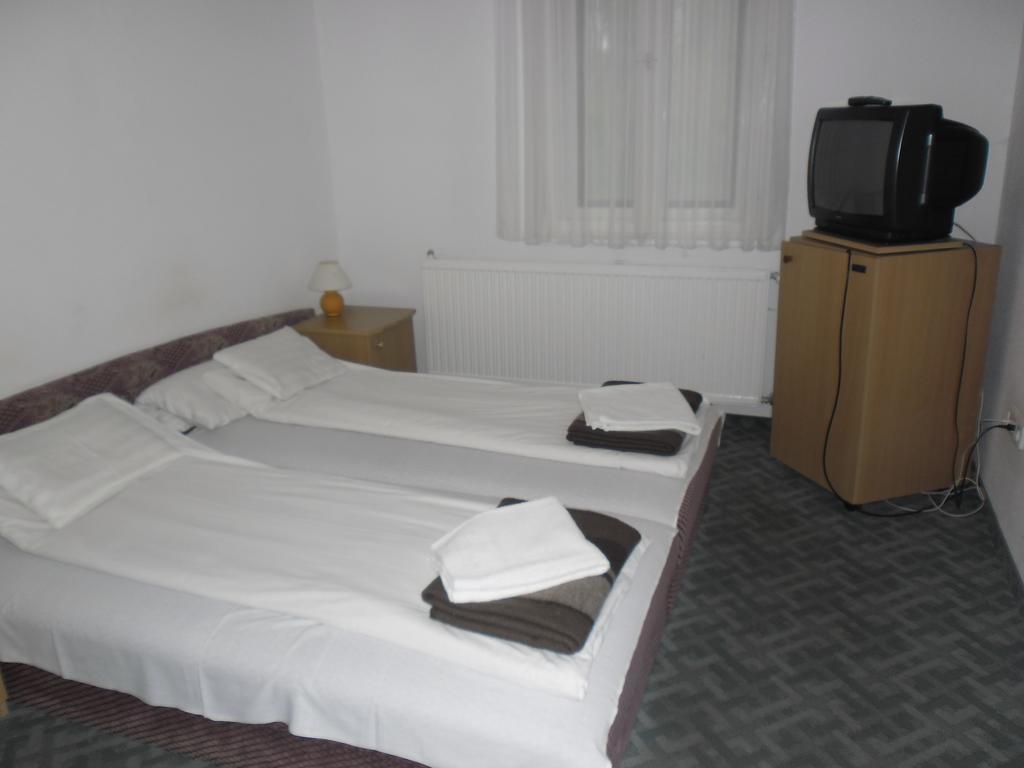 Sebesviz Panzio Bed & Breakfast Repashuta Rom bilde